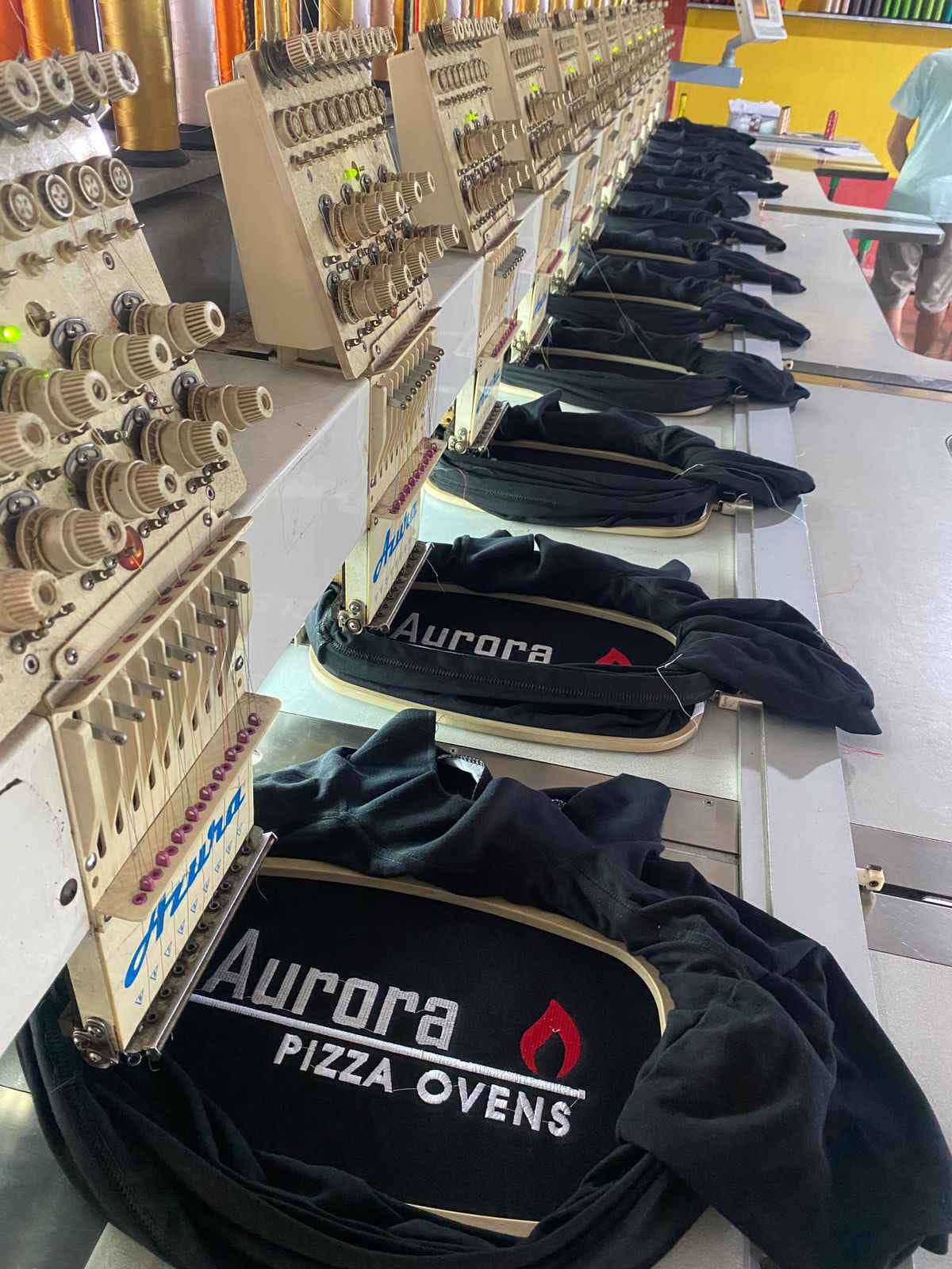 Placeholder Perbedaan Jaket Kami